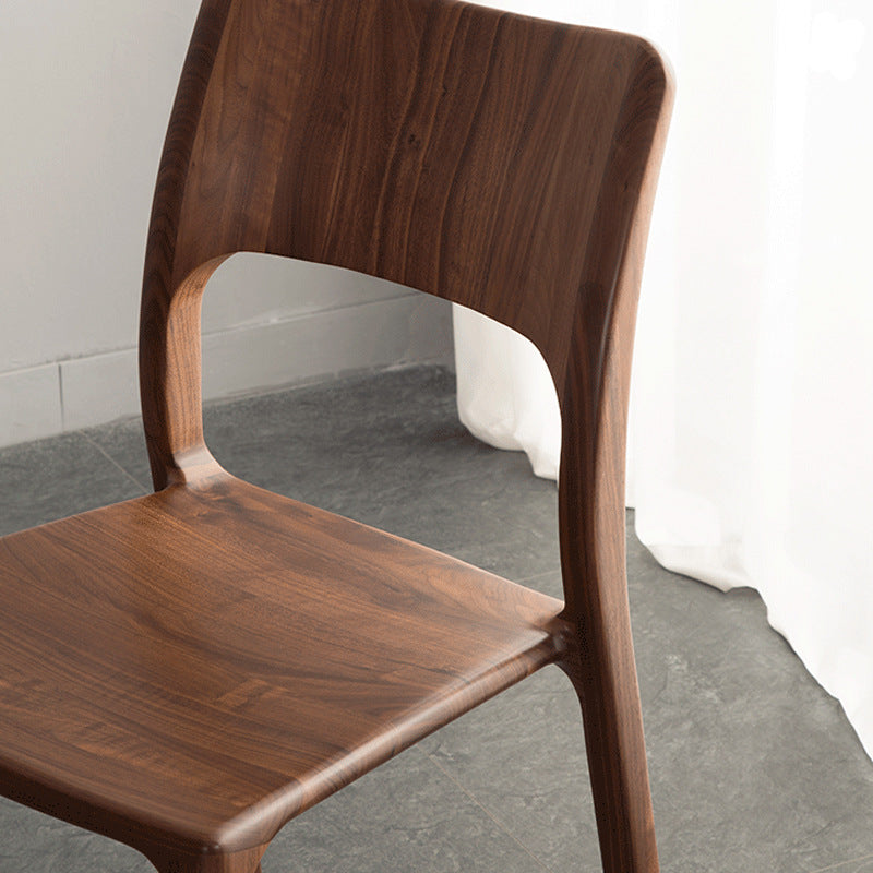 Modern Solid Wood Dining Chair – Sculpted Walnut Finish